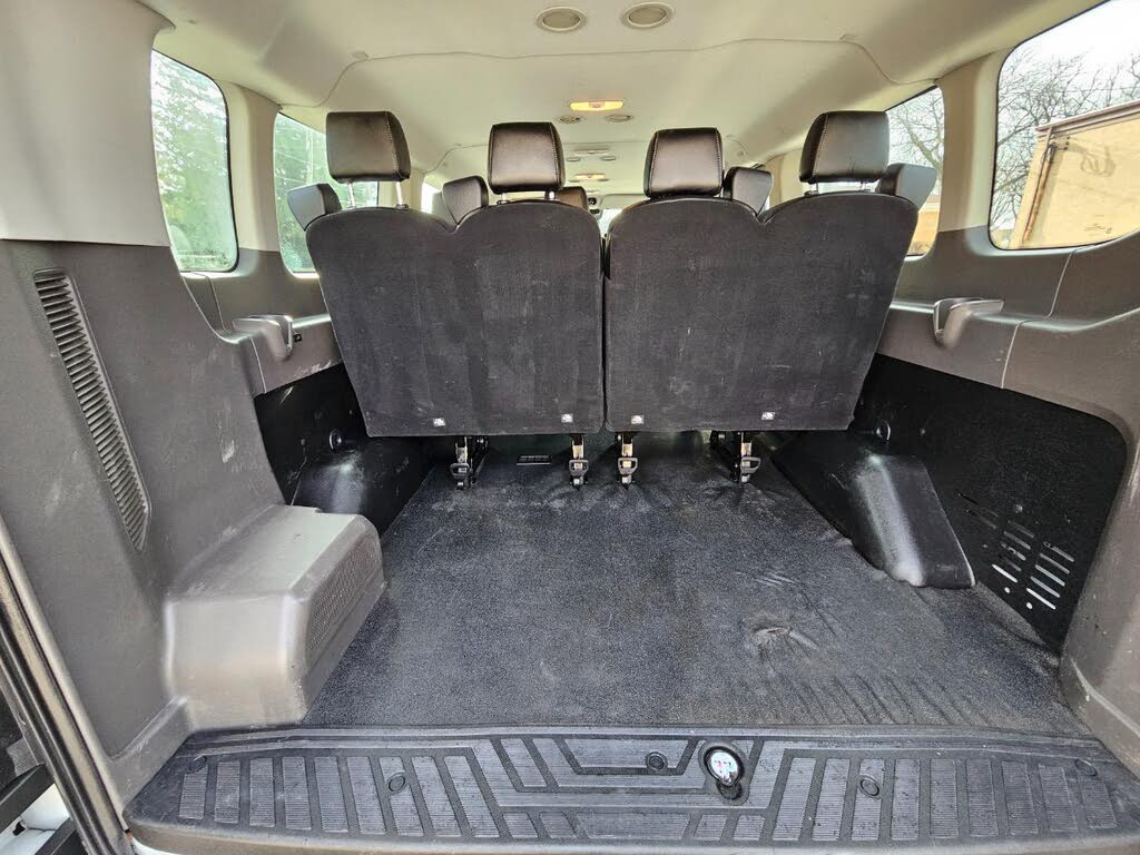 2020 Ford Transit Passenger 350 XLT Low Roof LWB RWD