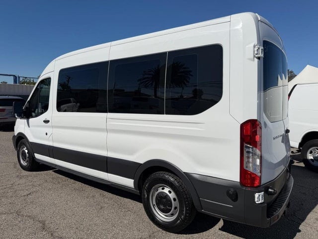 2017 Ford Transit Passenger  350 XL Medium Roof