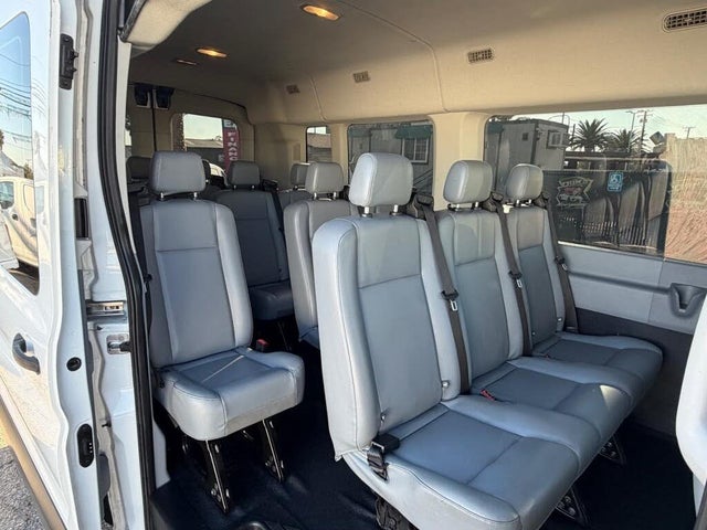 2017 Ford Transit Passenger  350 XL Medium Roof