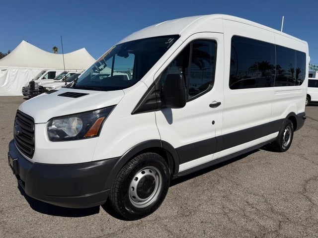 2017 Ford Transit Passenger  350 XL Medium Roof