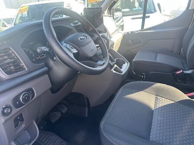 2023 Ford Transit Passenger 350 XLT Medium Roof