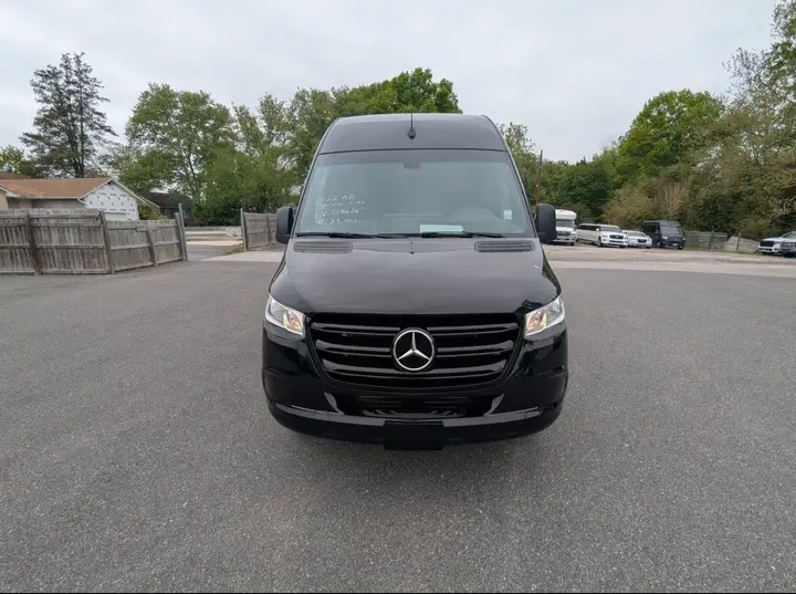 2022 Mercedes Benz Sprinter