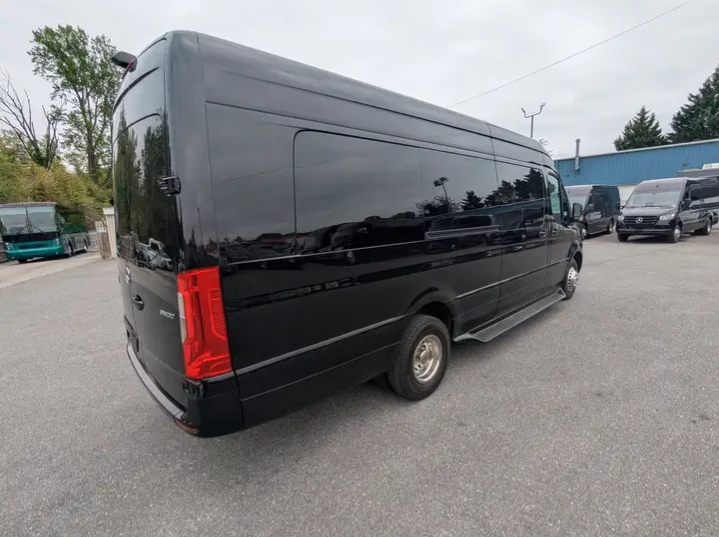 2022 Mercedes Benz Sprinter