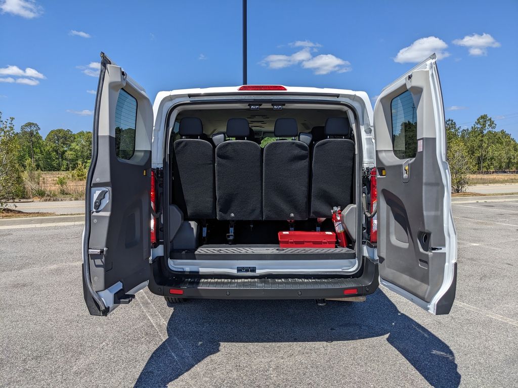 2023 Ford Transit Passenger 350 XLT
