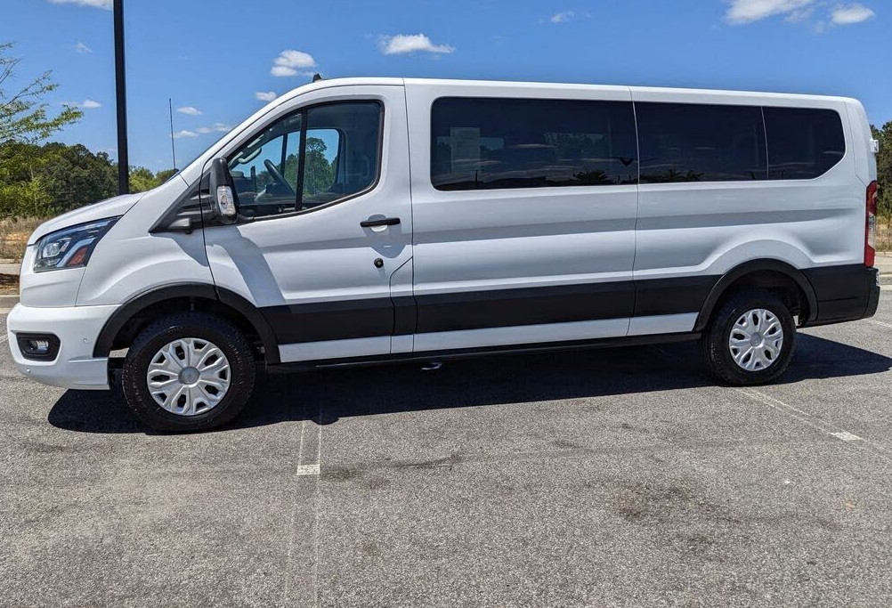 2023 Ford Transit Passenger 350 XLT