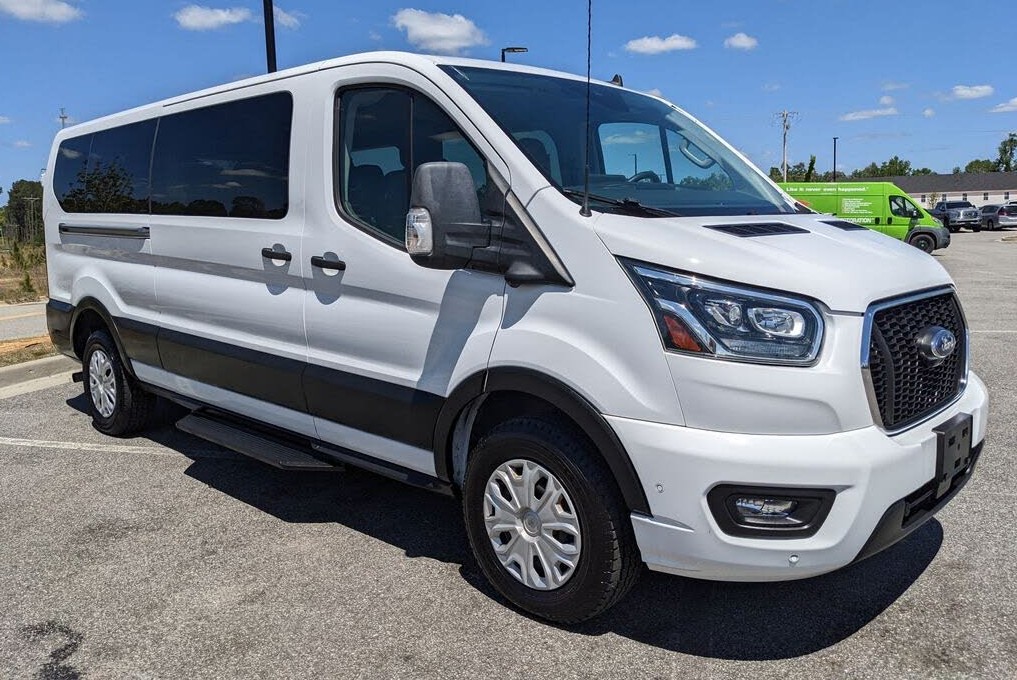2023 Ford Transit Passenger 350 XLT
