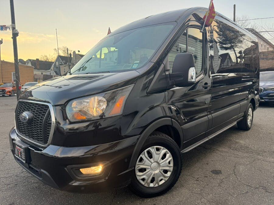 2024 Ford Transit Passenger 350 XLT