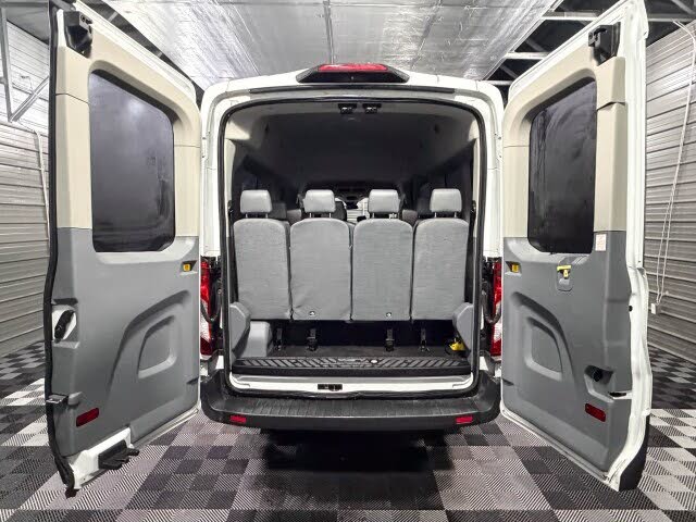 2018 Ford Transit Passenger 350 XL Medium Roof