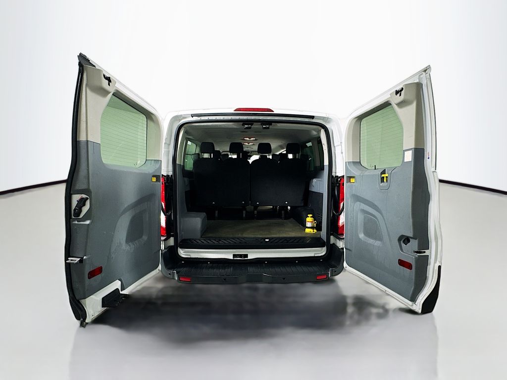 2018 Ford Transit Passenger 350 XLT