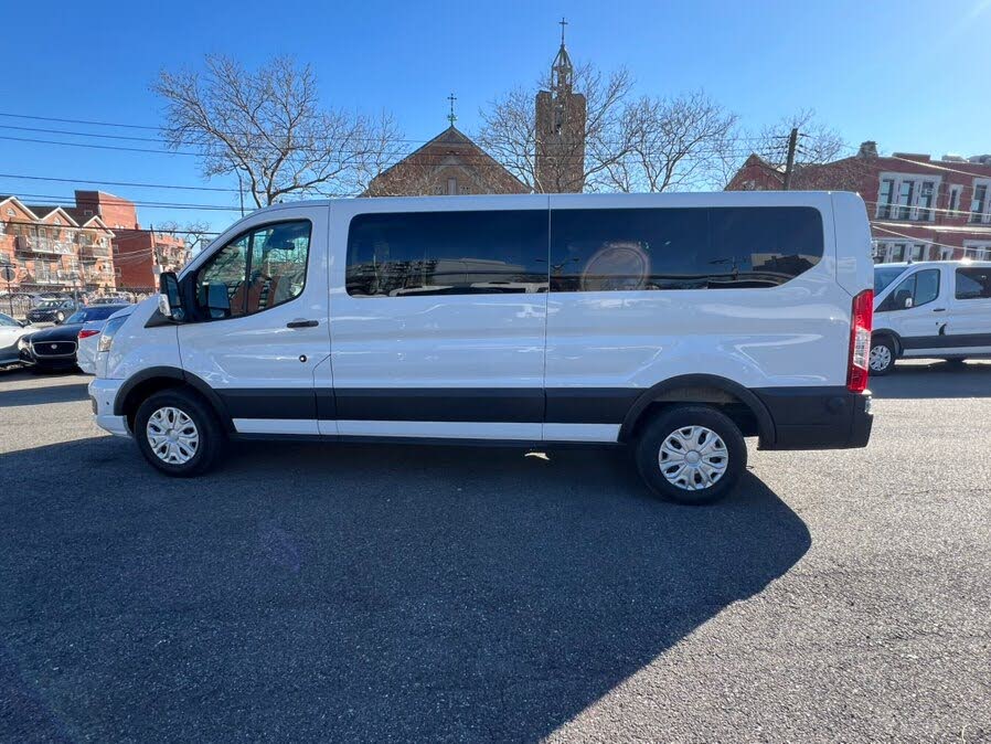 2024 Ford Transit Passenger 350 XLT