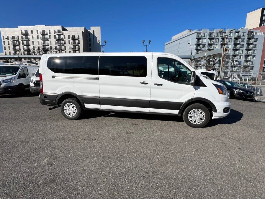 2024 Ford Transit Passenger 350 XLT