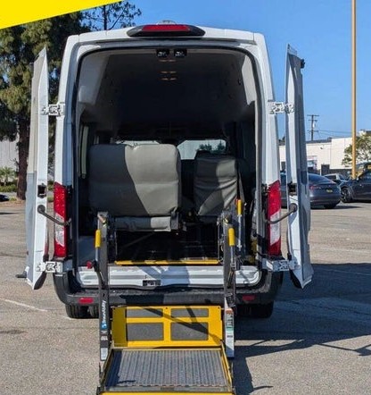 2019 Ford Transit Passenger 350 HD XL Extended High Roof