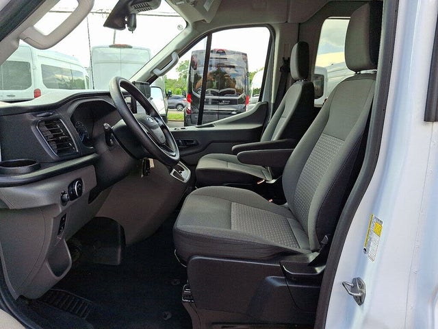 2024 Ford Transit Passenger 350 XLT Medium Roof