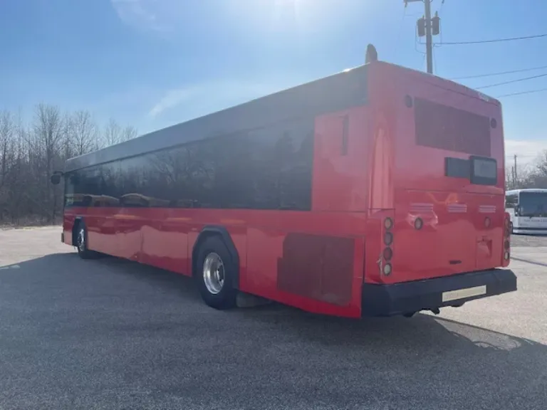 2006 Gillig Low Floor Bus – Reliable ADA Transit Vehicle
