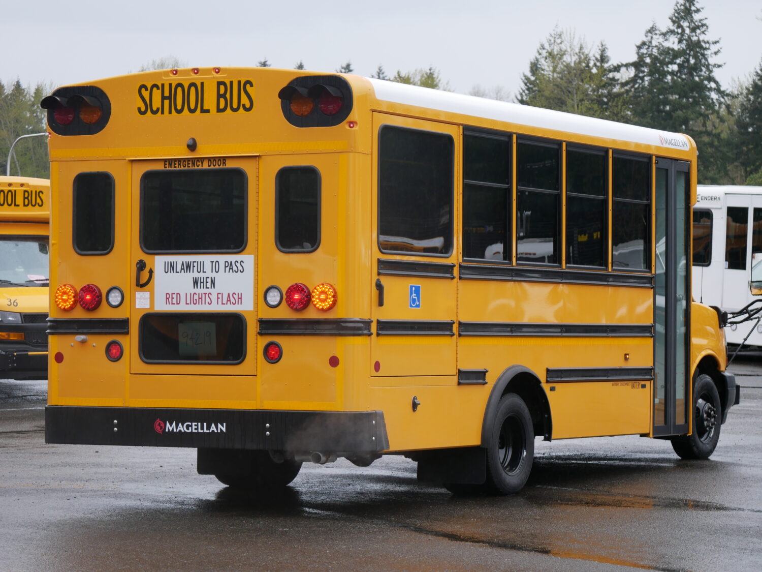 2025 Chevrolet Magellan School Bus(24passengers)