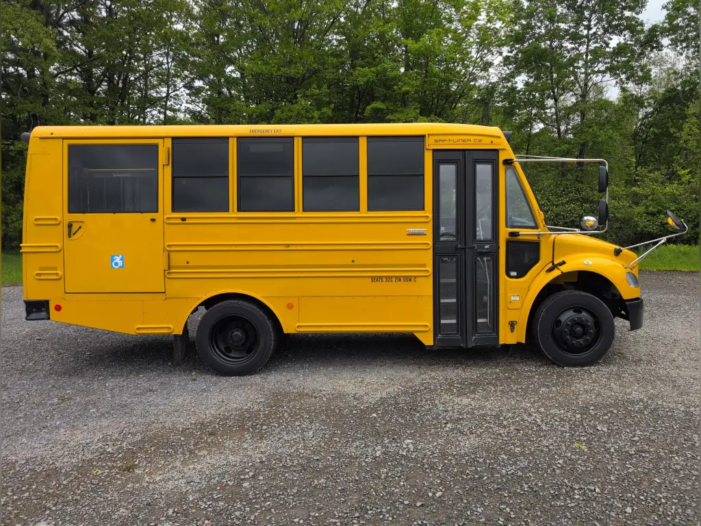 Spacious 2019 Thomas Bus Built for School
