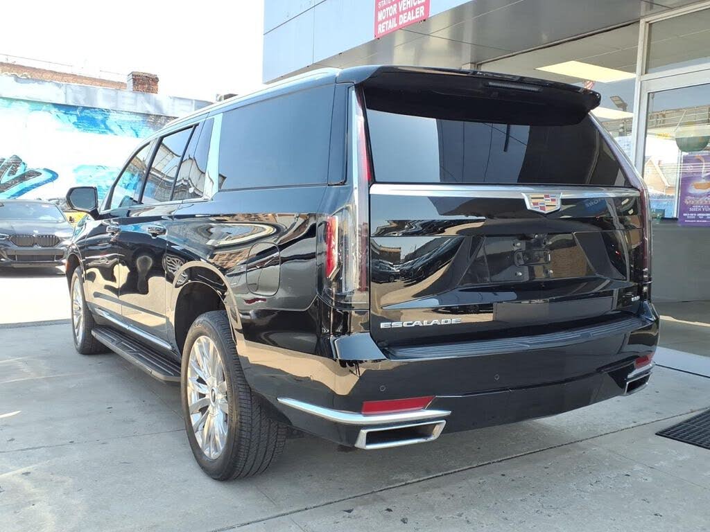 Used 2022 Cadillac Escalade ESV Luxury SUV