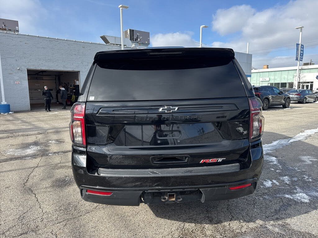 2023 Chevrolet Suburban RST – Luxurious and Spacious