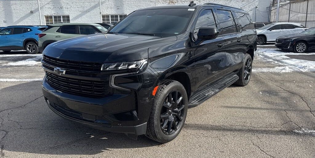 2023 Chevrolet Suburban RST – Luxurious and Spacious