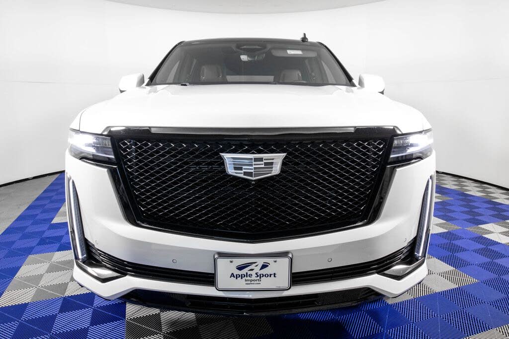 2024 Escalade ESV Sport 4WD – Premium Luxury, Powerful V8
