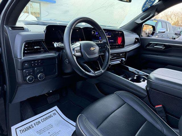 2025 Chevrolet Suburban Premier 4WD