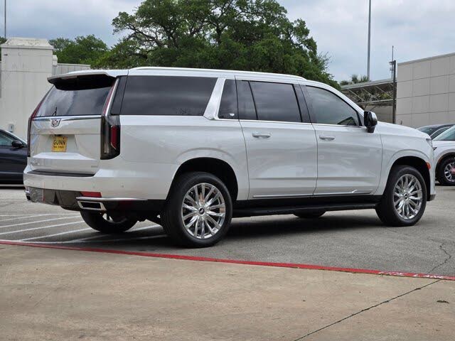 Luxury Meets Power in the 2024 Cadillac Escalade ESV Premium Luxury 4WD