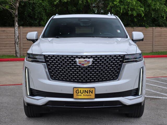 Luxury Meets Power in the 2024 Cadillac Escalade ESV Premium Luxury 4WD