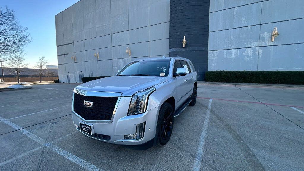 Spacious & Powerful 2018 Cadillac Escalade