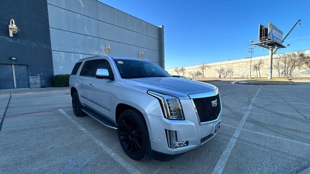 Spacious & Powerful 2018 Cadillac Escalade