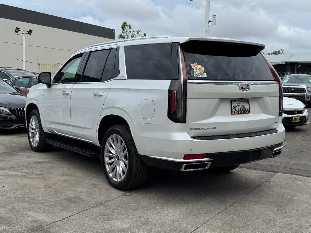 2022 Cadillac Escalade Luxury Edition – Strong and Spacious