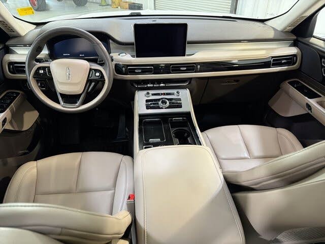 2023 Lincoln Aviator Standard AWD