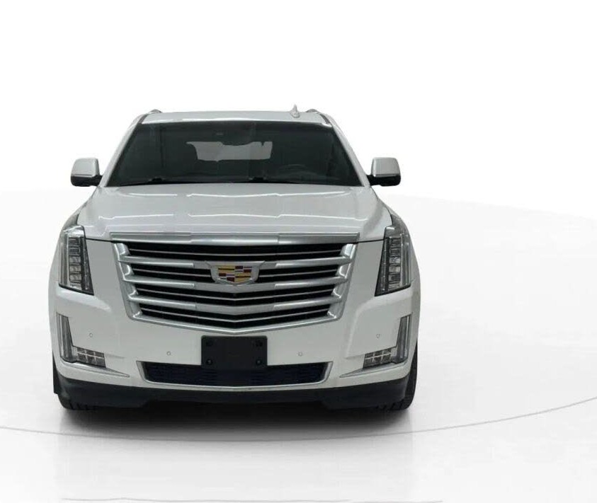 Drive Luxury in the 2019 Cadillac Escalade Platinum 4WD