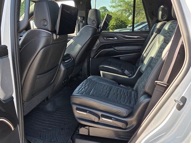 2022 Escalade Sport Platinum 4WD – Full-Size Luxury SUV