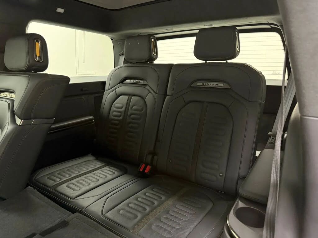 2022 Rivian R1S Launch Edition AWD – Luxury Electric SUV