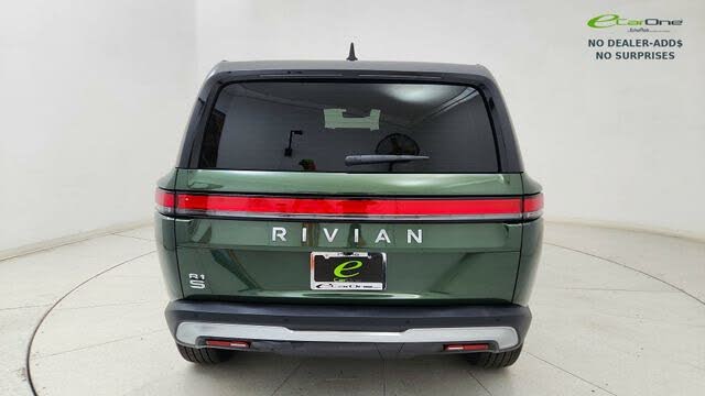 2025 Rivian R1S Adventure AWD – Low Mileage Luxury Electric SUV