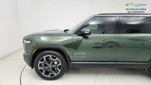 2025 Rivian R1S Adventure AWD – Low Mileage Luxury Electric SUV
