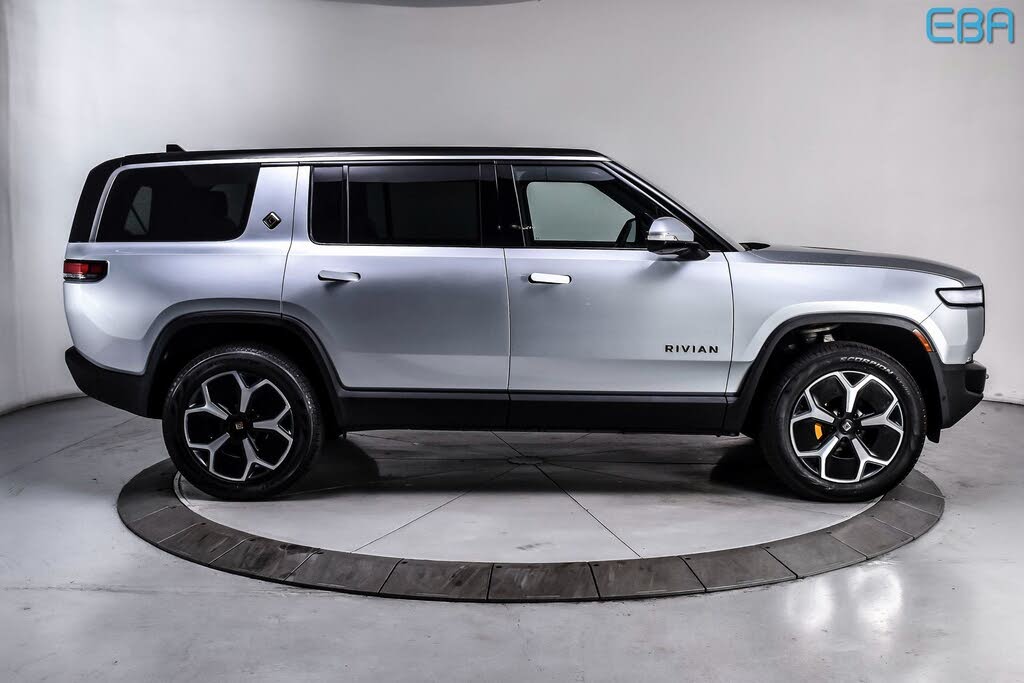 2023 Rivian R1S Adventure Edition – Luxury, Power & Long Range EV