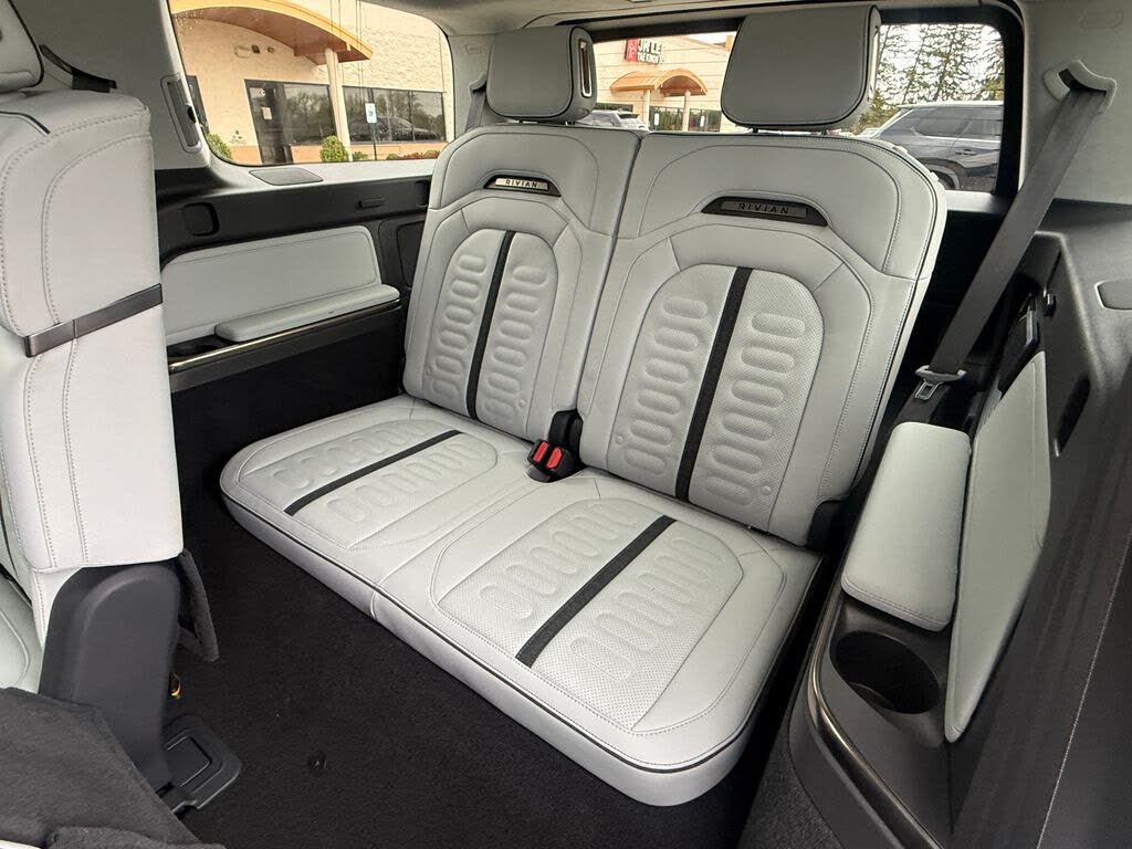 2023 Rivian R1S Quad Motor AWD – Luxury Electric Adventure SUV