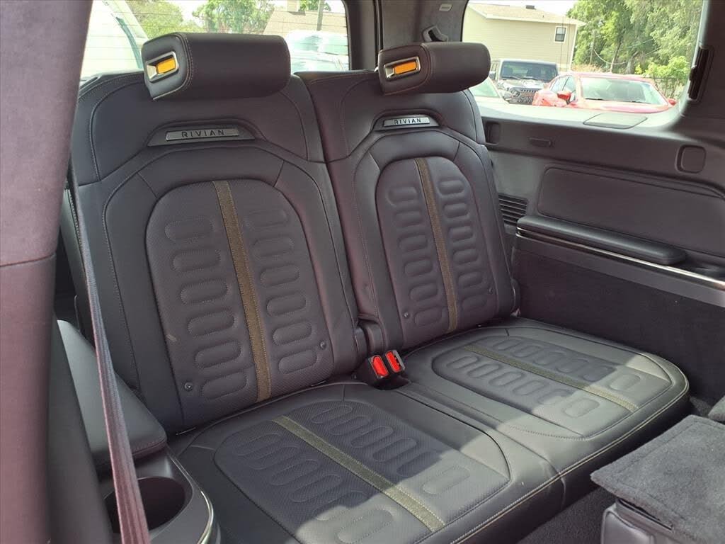 2024 Rivian R1S for Sale – Luxury Electric SUV with Low Miles