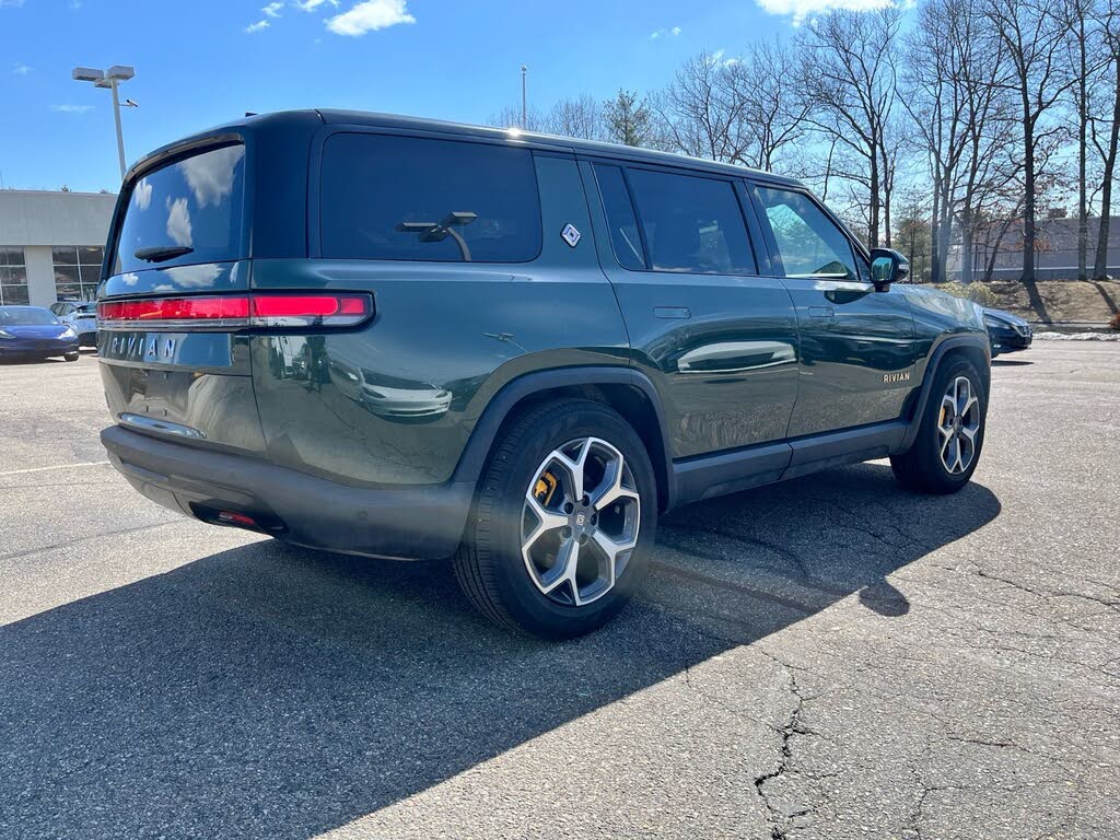 2024 Rivian R1S – Premium Used EV SUV