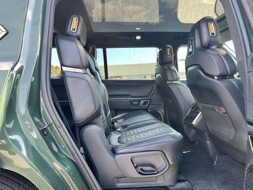 2024 Rivian R1S – Premium Used EV SUV