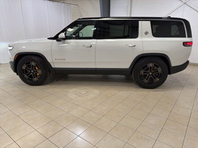 2023 Rivian R1S AWD EV – Premium Performance SUV