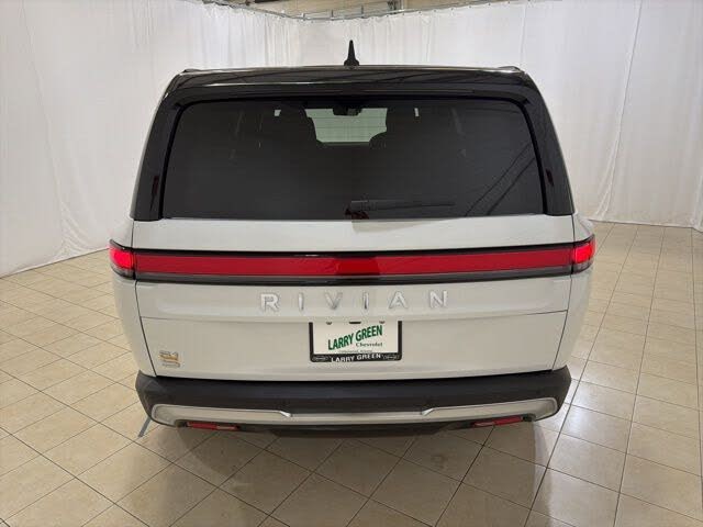 2023 Rivian R1S AWD EV – Premium Performance SUV