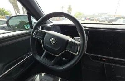 2025 Rivian R1S Adventure Dual Motor AWD