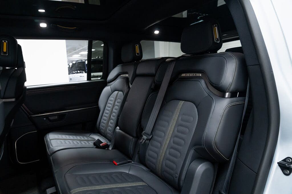 Luxury AWD Performance in the 2026 Rivian R1S