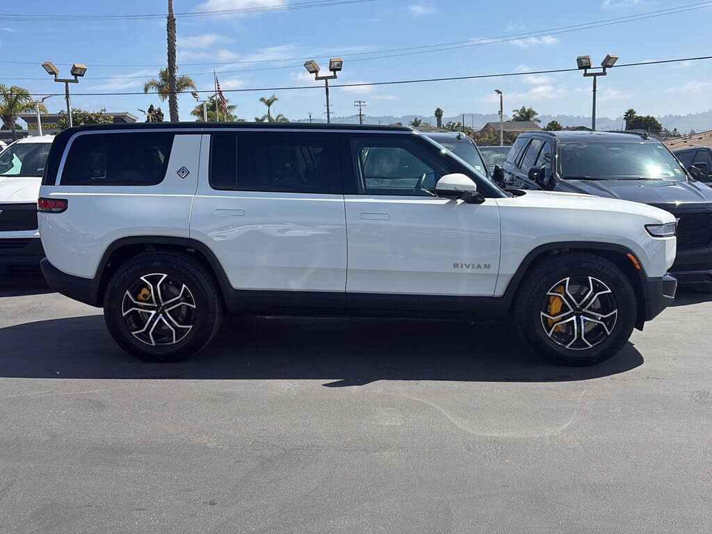 Explore the 2022 Rivian R1S Launch Edition