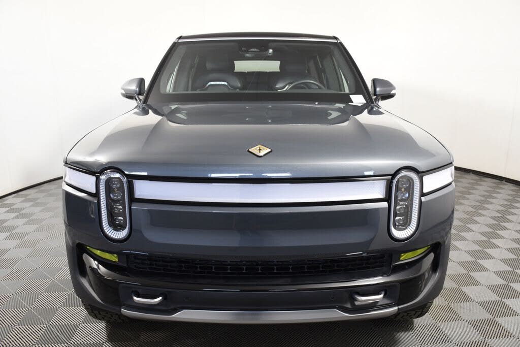 2024 Rivian R1S Luxury EV SUV