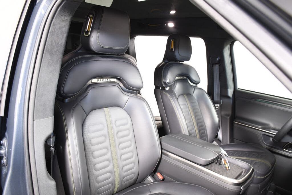 2024 Rivian R1S Luxury EV SUV