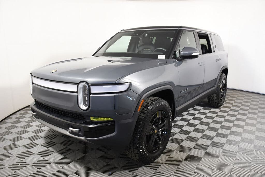 2024 Rivian R1S Luxury EV SUV