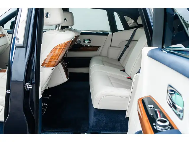 2022 Rolls-Royce Phantom